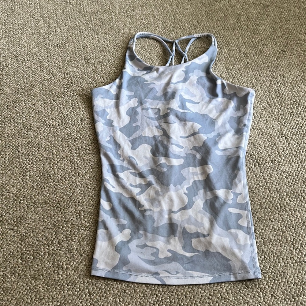 All in Motion camouflage tank (10-12)